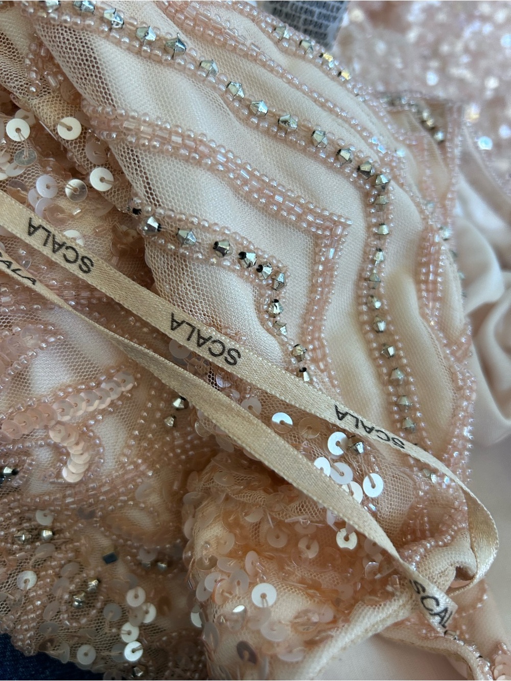 Camille La Vie Champagne Pink Sequin Beaded Formal Maxi Gown Size 4 - Picture 9 of 9